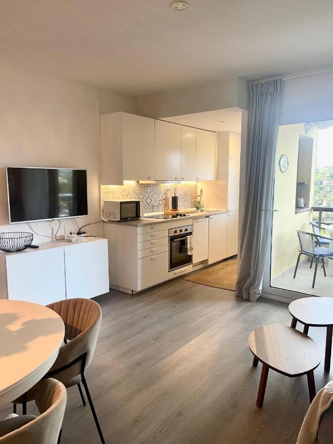Torres De Aloha 2 Bdr Puerto Banus Apartment Marbella Exterior photo